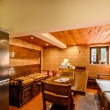 Σπίτι διακοπών T4 House With Outdoor Pool And Wonderful Views *