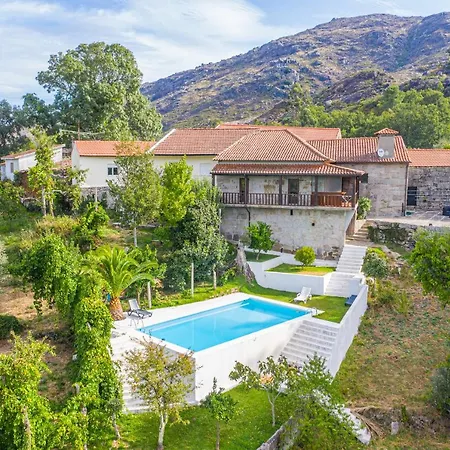 T4 House With Outdoor Pool And Wonderful Views *