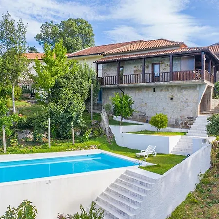 T4 House With Outdoor Pool And Wonderful Views Montalegre