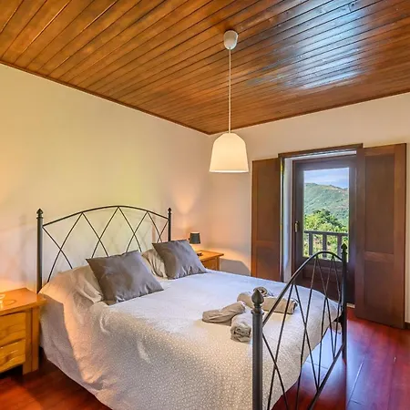 T4 House With Outdoor Pool And Wonderful Views Montalegre