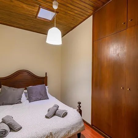T4 House With Outdoor Pool And Wonderful Views *