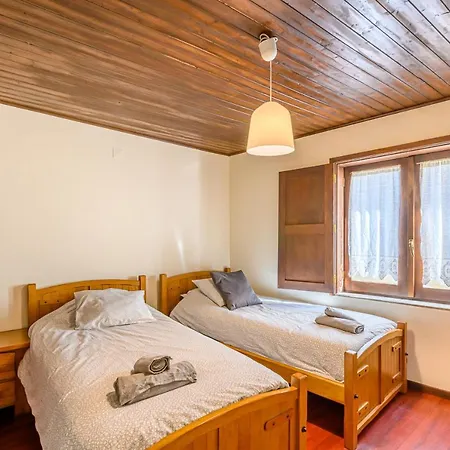 T4 House With Outdoor Pool And Wonderful Views