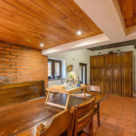 T4 House With Outdoor Pool And Wonderful Views *