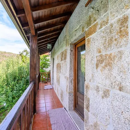Σπίτι διακοπών T4 House With Outdoor Pool And Wonderful Views